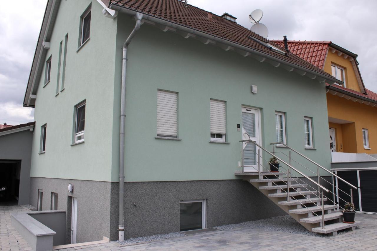 Ferienwohnung - Monteurwohnung Familie Houri Neupotz Bagian luar foto